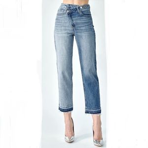NWT Risen Criss Cross jeans